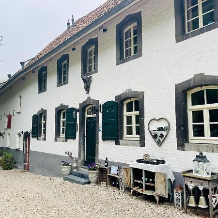 Attractively Furnished Holiday Home In Slenaken Eksteriør billede