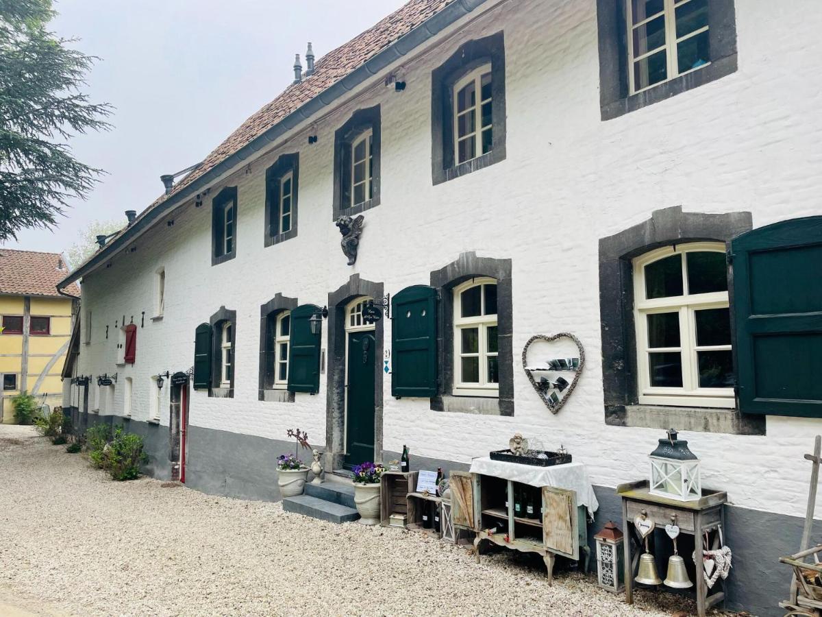 Attractively Furnished Holiday Home In Slenaken Eksteriør billede